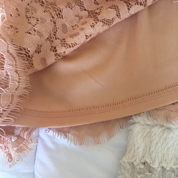 3/4 Sleeve Lace Top - Picture 5 of 8